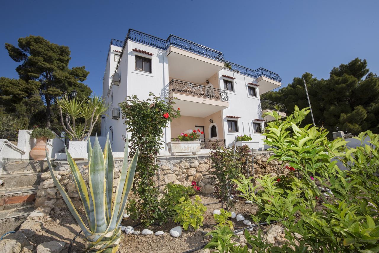 Pefkides Aegina Boutique Apartments Agia Marina  Eksteriør billede